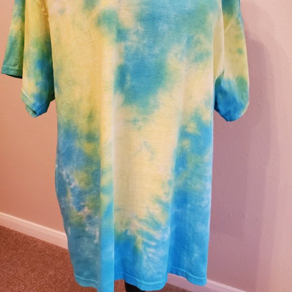 Tie dye boho style, unisex T shirt size Large. 100% cotton. - Picture 6 of 11